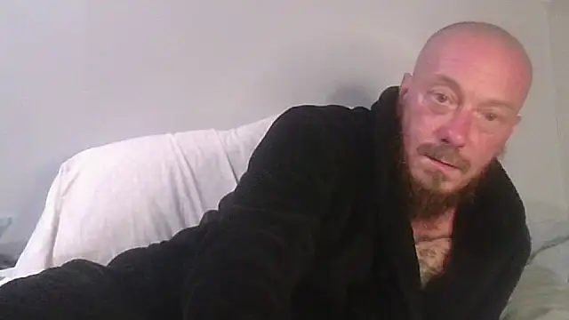 Snapshot of deepinnnnn chatting on 10/19/25, 05:41 deepinnnnn online show from 10/19/25, 05:41