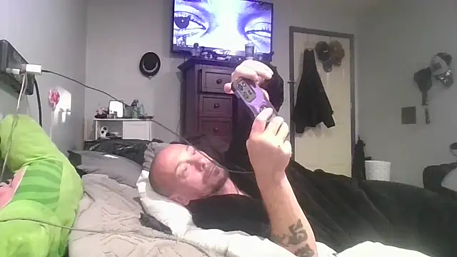 Snapshot of deepinnnnn chatting on 11/11/25, 06:46 deepinnnnn online show from 11/11/25, 06:46