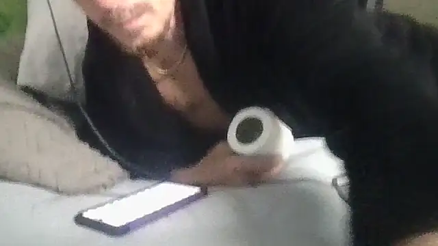 Snapshot of deepinnnnn chatting on 11/12/25, 05:19 deepinnnnn online show from 11/12/25, 05:19