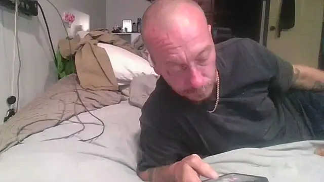 Snapshot of deepinnnnn chatting on 11/16/25, 12:49 deepinnnnn online show from 11/16/25, 12:49