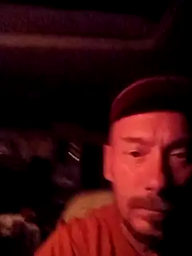 Snapshot of deepinnnnn chatting on 11/19/25, 03:39 deepinnnnn online show from 11/19/25, 03:39