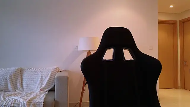 Snapshot of VanessaBayer2 chatting on 12/24/24, 12:00 VanessaBayer2 online show from 12/24/24, 12:00