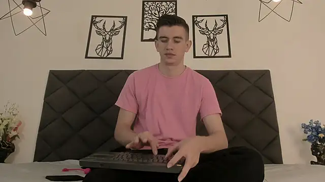 MikaelSlow online show from 02/27/25, 04:20