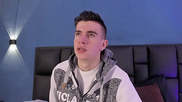 MikaelSlow online show from 10/14/25, 04:24