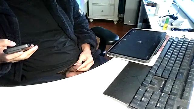 big-pig online show from 11/23/25, 08:03