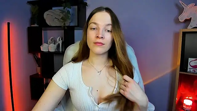 Snapshot of kenzie_x chatting on 03/11/25, 05:16 kenzie x online show from 03/11/25, 05:16