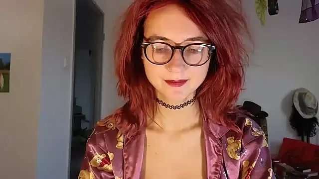 Snapshot of TatianaRomanov chatting on 09/09/25, 04:50 TatianaRomanov online show from 09/09/25, 04:50