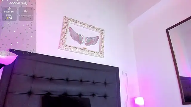 Mia 222 online show from 01/04/25, 12:16