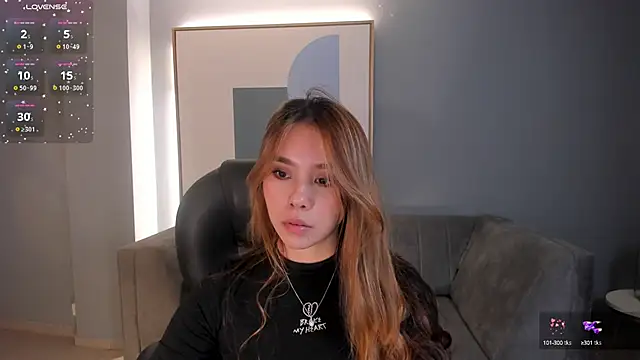 Snapshot of CarolineGraceX chatting on 12/29/24, 11:08 CarolineGraceX online show from 12/29/24, 11:08