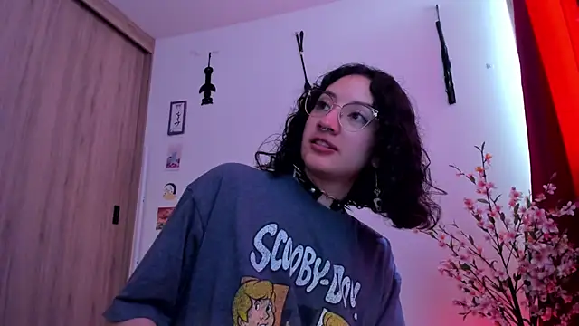 Snapshot of Tanya_WorldBondage chatting on 12/04/24, 01:53 Tanya WorldBondage online show from 12/04/24, 01:53