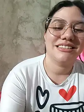 Snapshot of ariana_d20 chatting on 03/19/25, 03:20 ariana d20 online show from 03/19/25, 03:20