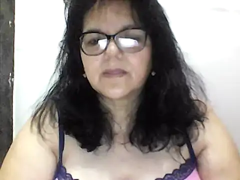Snapshot of kassandra02 chatting on 12/08/24, 01:25 kassandra02 online show from 12/08/24, 01:25