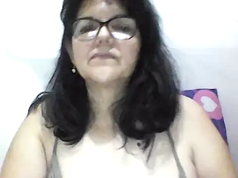 Snapshot of kassandra02 chatting on 12/16/24, 03:08 kassandra02 online show from 12/16/24, 03:08
