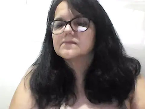 Snapshot of kassandra02 chatting on 01/05/25, 02:17 kassandra02 online show from 01/05/25, 02:17
