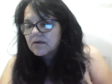 Snapshot of kassandra02 chatting on 01/05/25, 03:34 kassandra02 online show from 01/05/25, 03:34