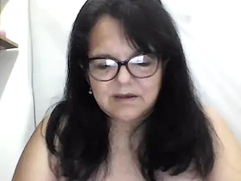 Snapshot of kassandra02 chatting on 02/08/25, 02:36 kassandra02 online show from 02/08/25, 02:36