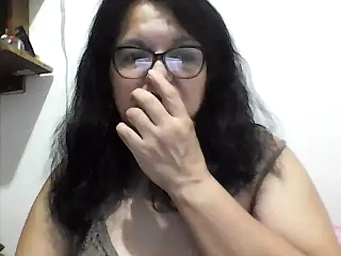 Snapshot of kassandra02 chatting on 02/17/25, 02:15 kassandra02 online show from 02/17/25, 02:15