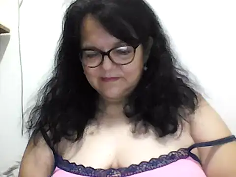 Snapshot of kassandra02 chatting on 02/27/25, 02:54 kassandra02 online show from 02/27/25, 02:54