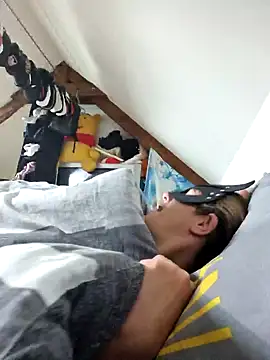 Snapshot of LoLa-69-X chatting on 09/24/25, 12:08 LoLa-69-X online show from 09/24/25, 12:08