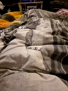 Snapshot of LoLa-69-X chatting on 10/05/25, 09:18 LoLa-69-X online show from 10/05/25, 09:18