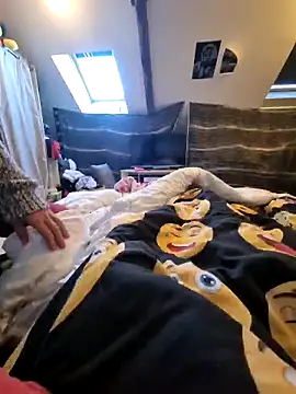 Snapshot of LoLa-69-X chatting on 10/13/25, 08:25 LoLa-69-X online show from 10/13/25, 08:25