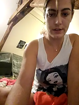 Snapshot of LoLa-69-X chatting on 10/27/25, 01:31 LoLa-69-X online show from 10/27/25, 01:31