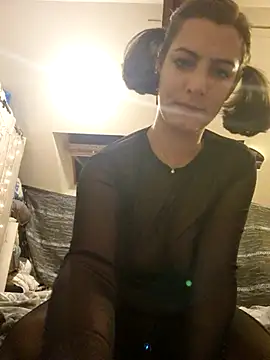 Snapshot of LoLa-69-X chatting on 11/10/25, 10:53 LoLa-69-X online show from 11/10/25, 10:53