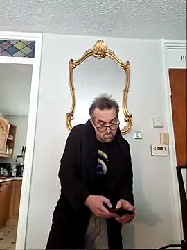 Snapshot of bibananaman chatting on 01/12/25, 09:51 bibananaman online show from 01/12/25, 09:51