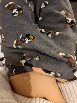 Snapshot of Mary_anes chatting on 02/24/25, 11:52 Mary anes online show from 02/24/25, 11:52