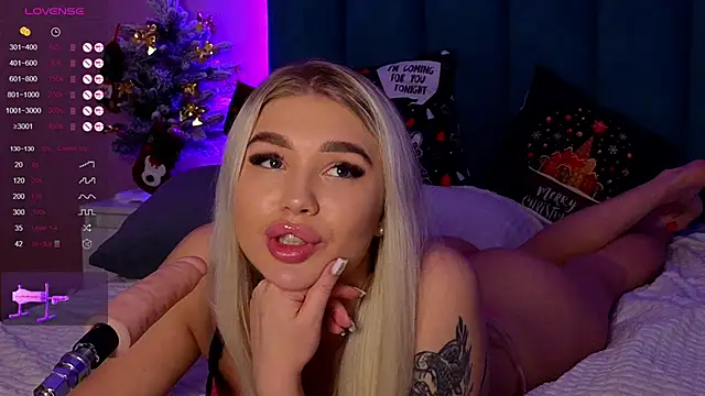 Snapshot of DreamPussyy chatting on 12/28/24, 07:11 DreamPussyy online show from 12/28/24, 07:11