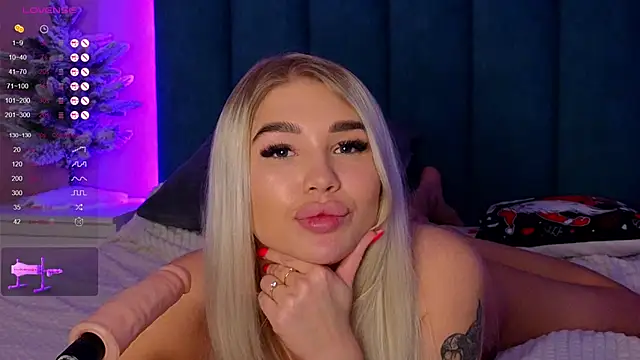 Snapshot of DreamPussyy chatting on 01/24/25, 08:02 DreamPussyy online show from 01/24/25, 08:02