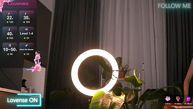 Snapshot of EmilyRaymont chatting on 11/05/25, 03:17 EmilyRaymont online show from 11/05/25, 03:17