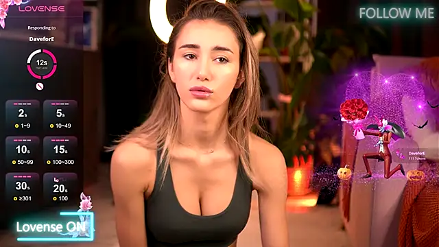 Snapshot of EmilyRaymont chatting on 11/14/25, 05:06 EmilyRaymont online show from 11/14/25, 05:06