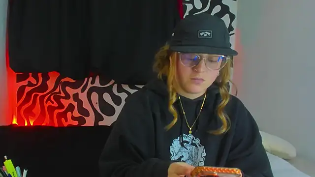 tekila   online show from 10/24/25, 10:39