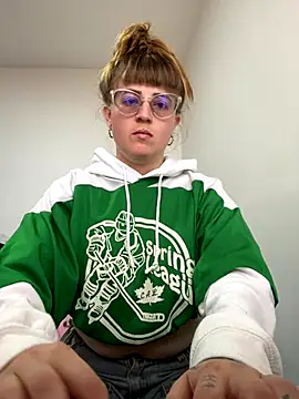 tekila   online show from 11/15/25, 07:43