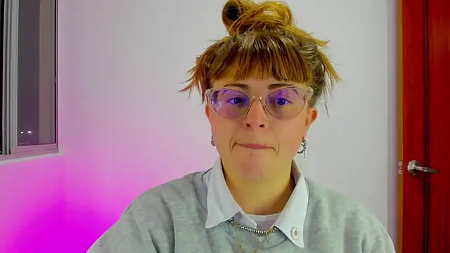 tekila   online show from 11/30/25, 01:09