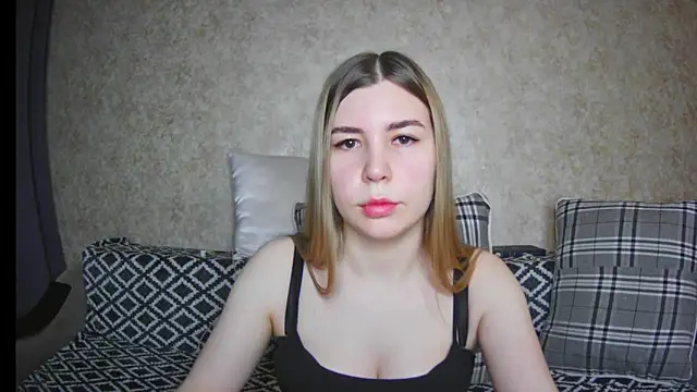 ElllaNuar online show from 12/11/24, 02:41