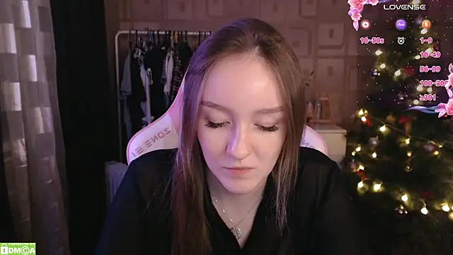 Snapshot of MoonlishSiren chatting on 01/13/25, 08:58 MoonlishSiren online show from 01/13/25, 08:58