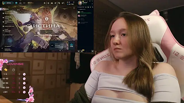 Snapshot of MoonlishSiren chatting on 09/29/25, 08:35 MoonlishSiren online show from 09/29/25, 08:35