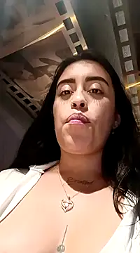 Snapshot of Freyja300 chatting on 12/18/24, 07:52 Freyja300 online show from 12/18/24, 07:52