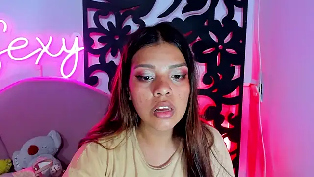 Snapshot of your_little_naughty1 chatting on 12/28/24, 06:39 your little naughty1 online show from 12/28/24, 06:39