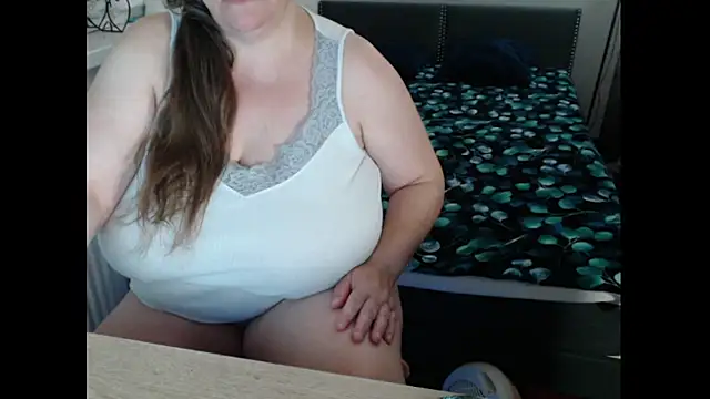 Sweetboobs online show from 09/17/25, 07:15