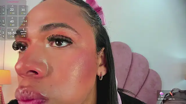 Nicole Paradise online show from 03/03/25, 12:58