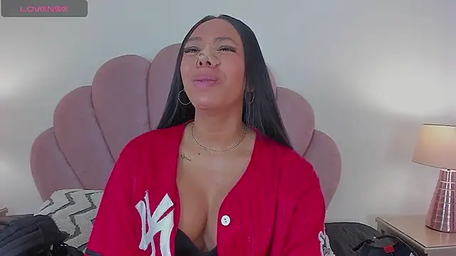 Nicole Paradise online show from 09/30/25, 12:10