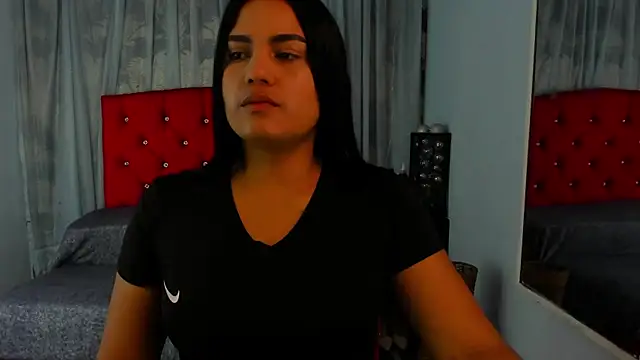 Cumming Tiffani online show from 02/18/25, 12:39