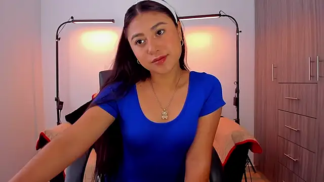 Snapshot of cloy_baby__ chatting on 09/09/25, 11:43 cloy baby online show from 09/09/25, 11:43