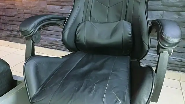 Lilith Zen online show from 01/25/25, 09:47