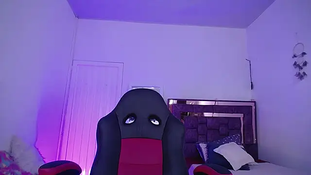 alejandrafitt online show from 10/25/25, 04:35