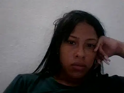 Snapshot of Kitra_New chatting on 12/22/24, 08:16 Kitra New online show from 12/22/24, 08:16