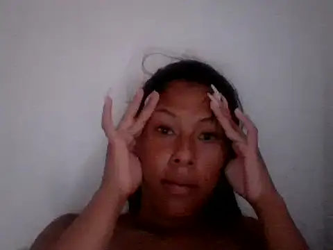 Snapshot of Kitra_New chatting on 12/22/24, 06:48 Kitra New online show from 12/22/24, 06:48